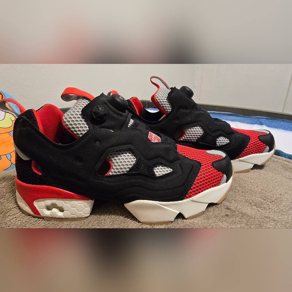 Reebok Instapump Fury OG NM 'Black Instinct Red' Sneakers